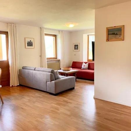 Stroblhof Apartment *